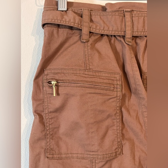 Anthropologie Ellie Utility Trousers
Pants Women's size 0 Brown
Embroidered Belt - Picture 6 of 9